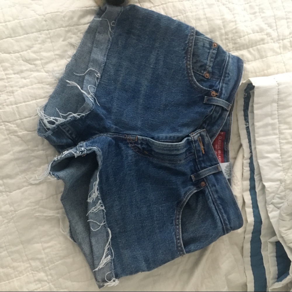 Levi’s Vintage High Rise Cut Off 505 Shorts